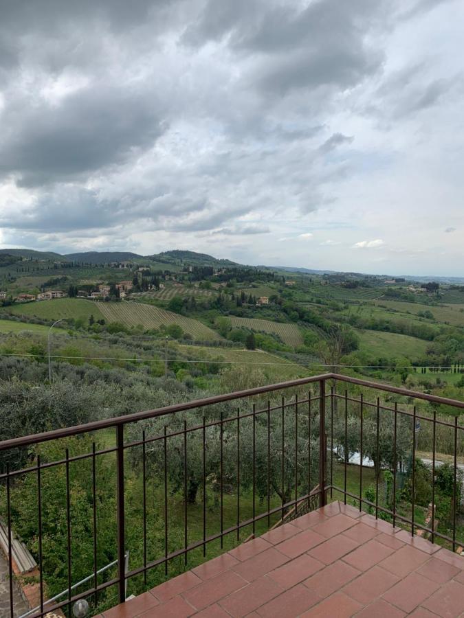 Appartamento Donella Con Parcheggio Privato San Gimignano Eksteriør bilde